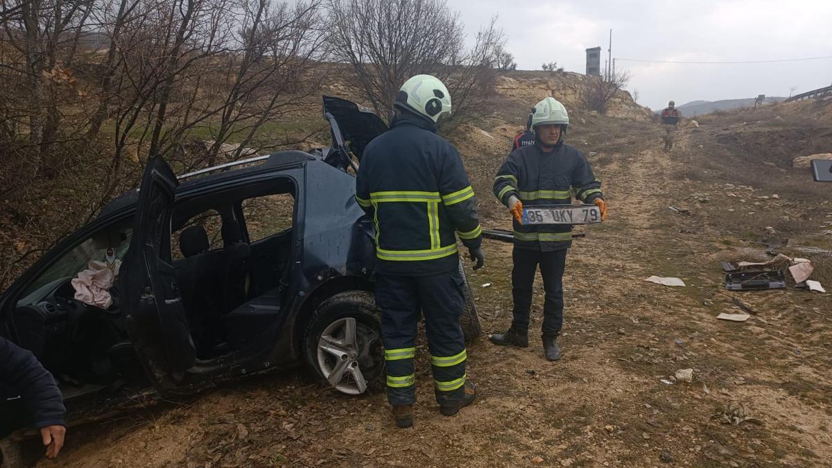 Mardin'de otomobil şarampole devrildi: 5 yaralı