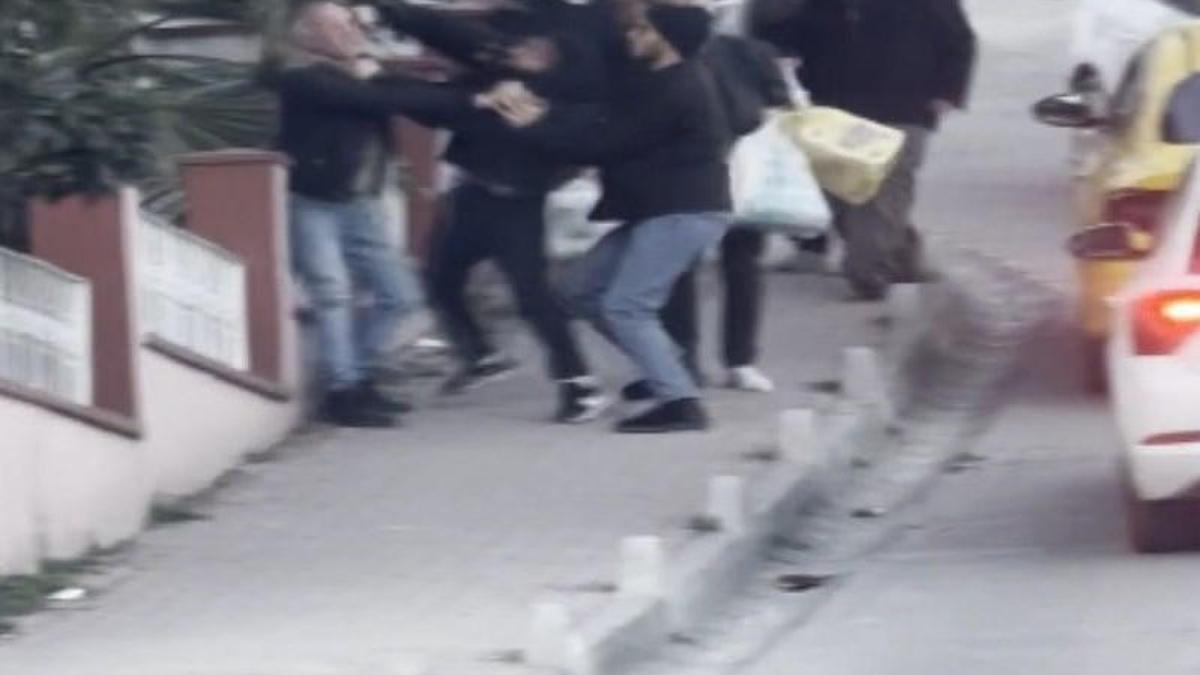 İstanbul- Eyüpsultanda yol verme kavgası; taksi şoförünü darbeden 4 kişiye 726 bin lira ceza