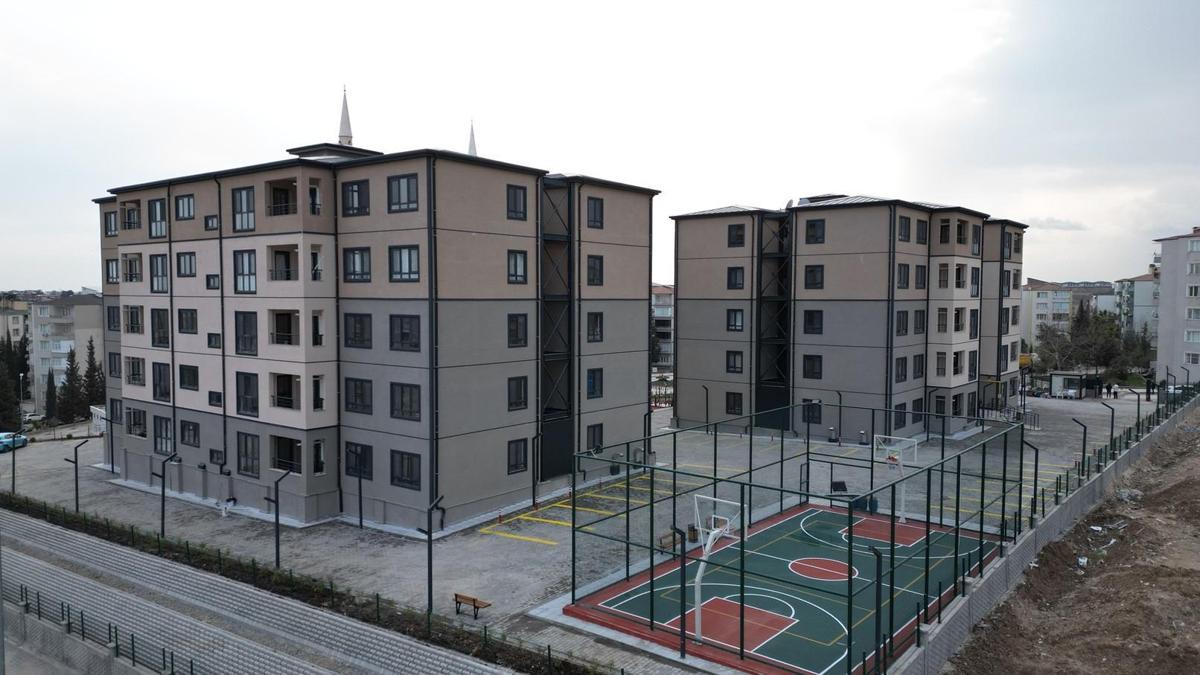 Adıyaman lojmanları, İş Bankası çalışanlarına teslim edildi