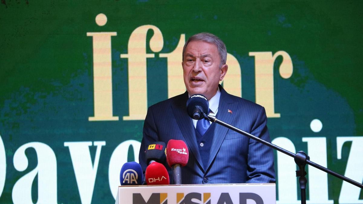 Hulusi Akar: Devlet son derece dikkatli hareket ediyor, stratejik sabır gösteriyor