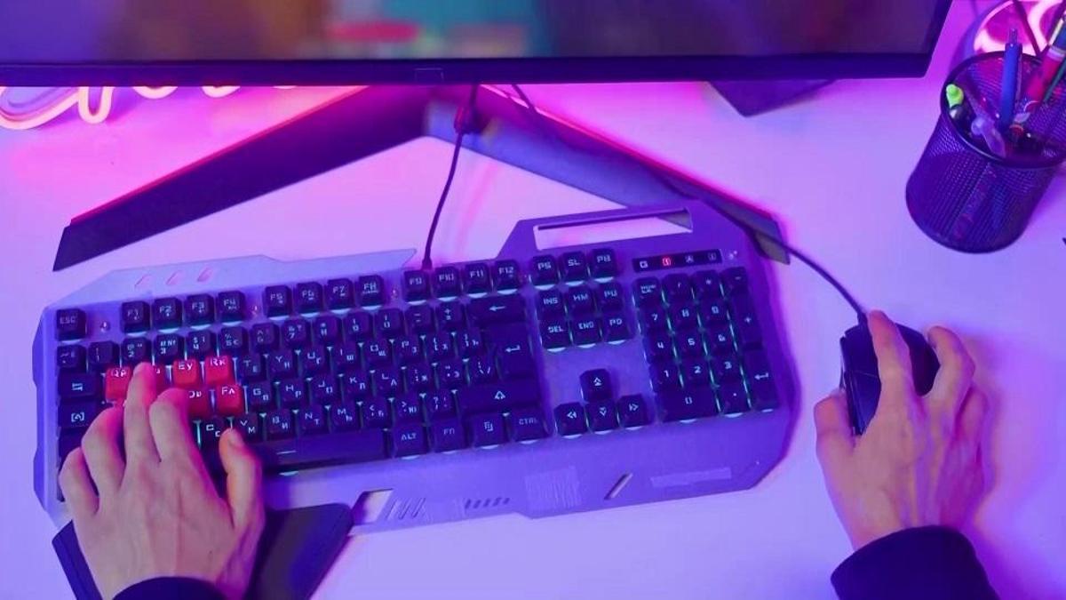 Dijital bağımlılıkla mücadele adımları: Çocuklar Güvende internet sitesi hizmete sunuldu