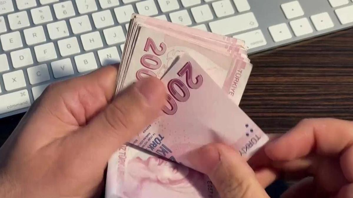 Emekli maaş ve ikramiye ödemeleri19 Mart'a kadar sürecek