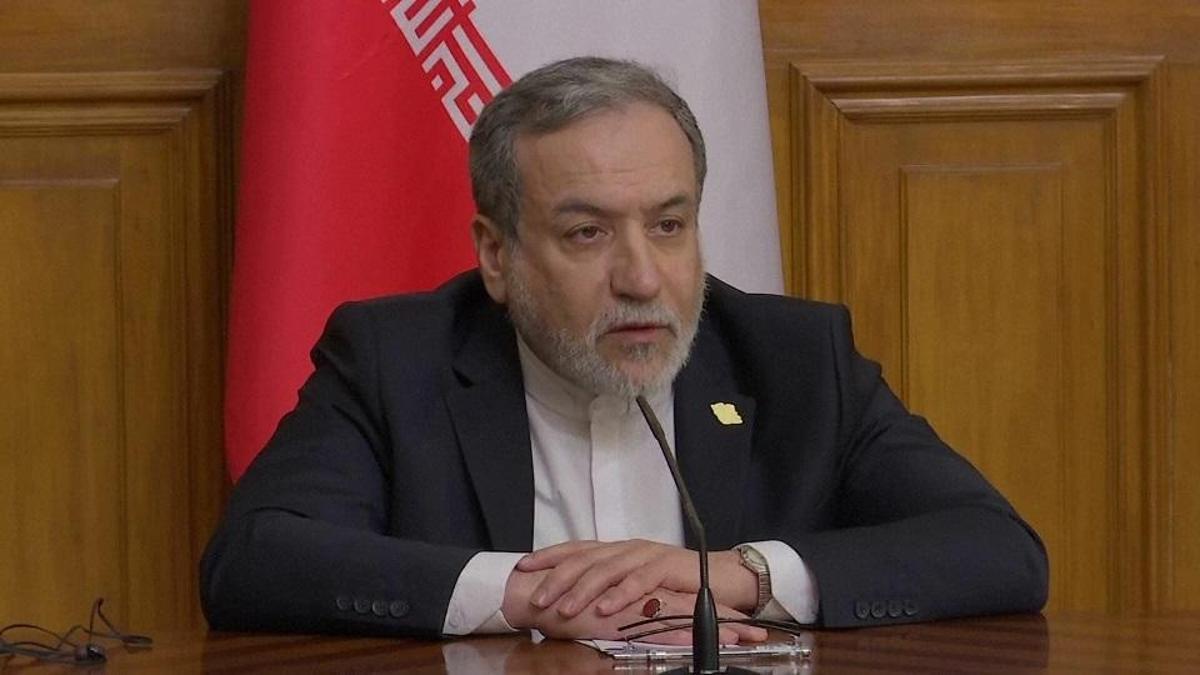 Arakçi: Masaya oturmak için bir neden yok''