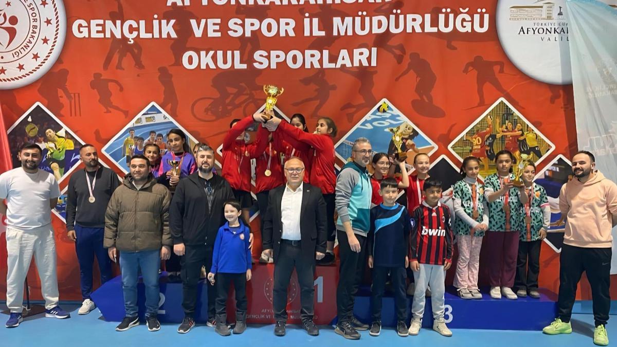 Masa tenisinde kazananlar belli oldu