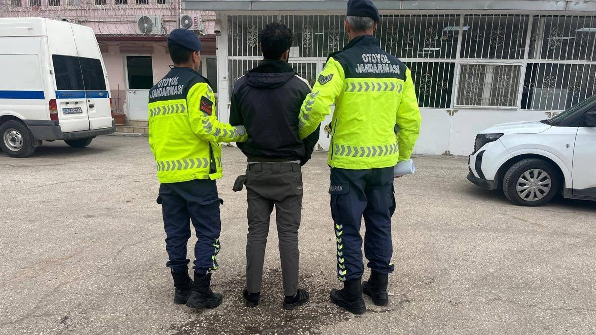 Gaziantepte göçmen kaçakçılığına 2 tutuklama