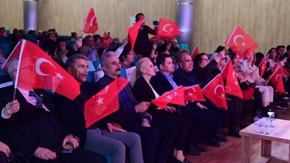 Osmangazide Çanakkale Destanı türküler ve anlatılarla yaşatıldı