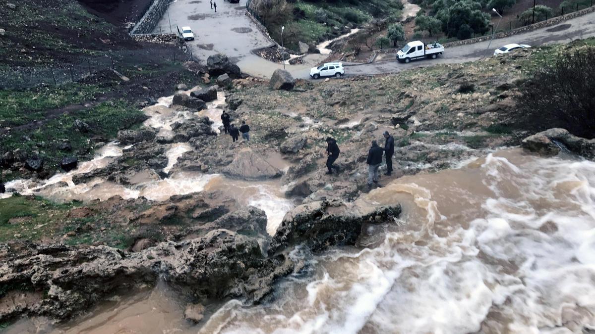 Mardin'de bereketin müjdeleyicisi GAP Şelalesi ikinci kez akmaya başladı