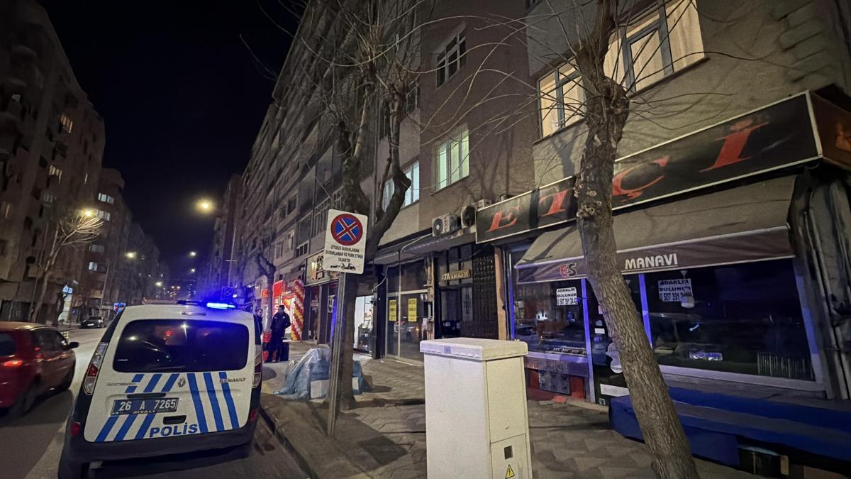 Yalnız yaşadığı evinde ölü bulundu