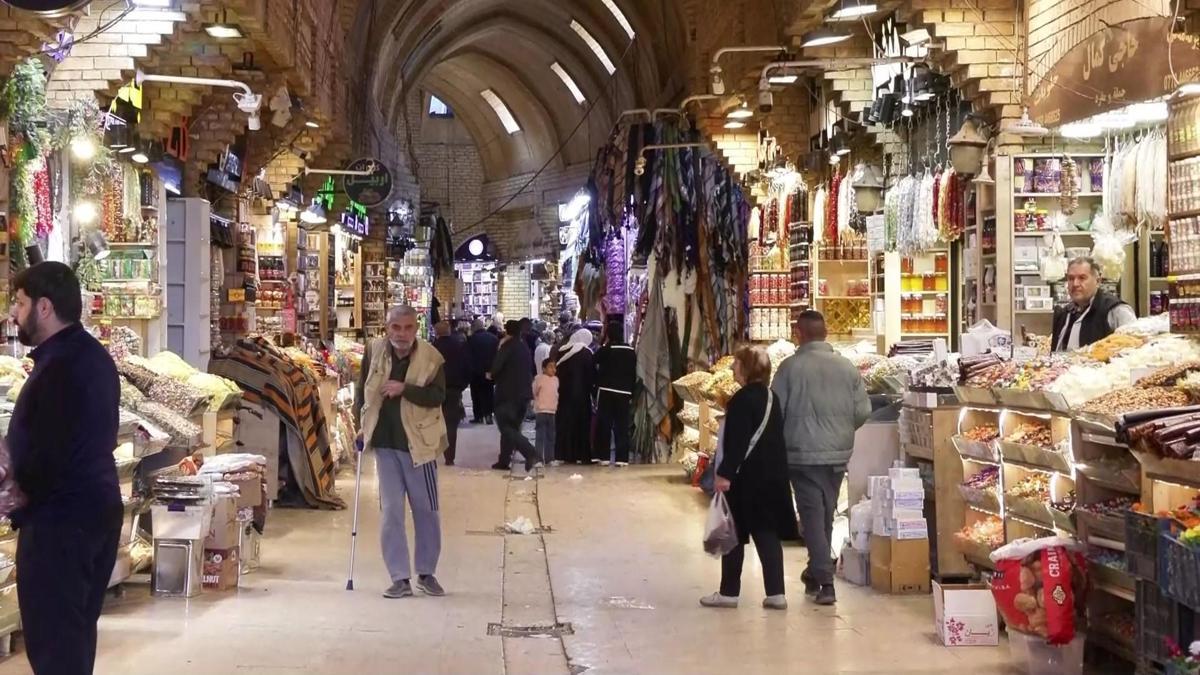 CNN TÜRK Erbil'de sokağın nabzını tutuyor: BU ÜLKEDE BARIŞ VE HUZUR İSTİYORUZ