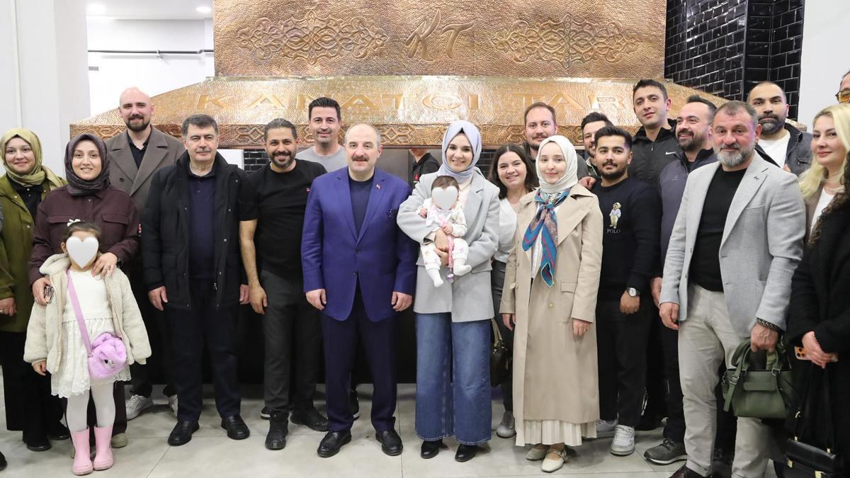 Ramazanda örnek davranış! Ankarada bir esnaf devlet koruması altındaki çocukları misafir etti