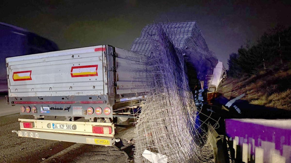 TIR önünde seyreden TIRa çarptı: 1 yaralı