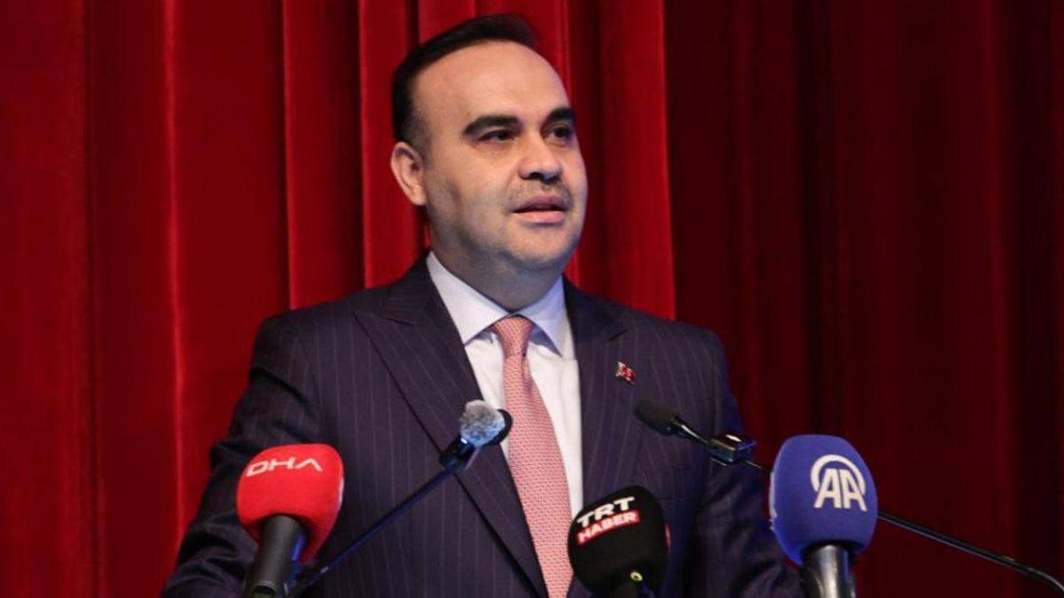 Bakan Kacır, Milli Teknoloji Atölyesi'nin açılışını yaptı: İmkan verildiğinde bu milletin evlatları en iyisini yapar