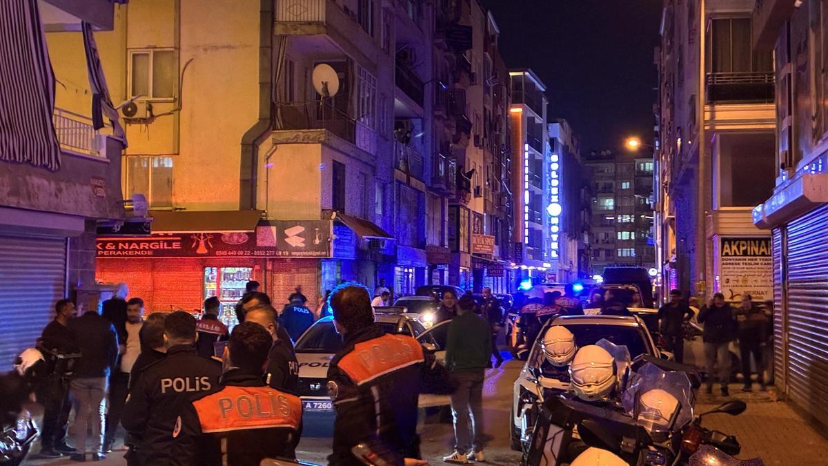 Tartıştıkları 2 komşuyu tüfekle yaraladılar