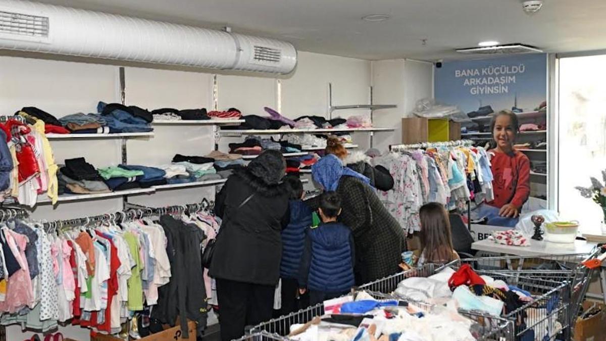 Sevgi Mağazasında bayram heyecanı