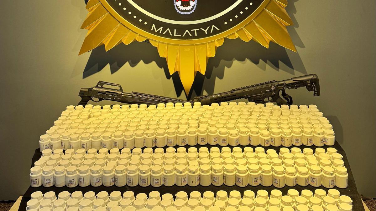 Malatyada uyuşturucu ve silah operasyonuna 4 gözaltı