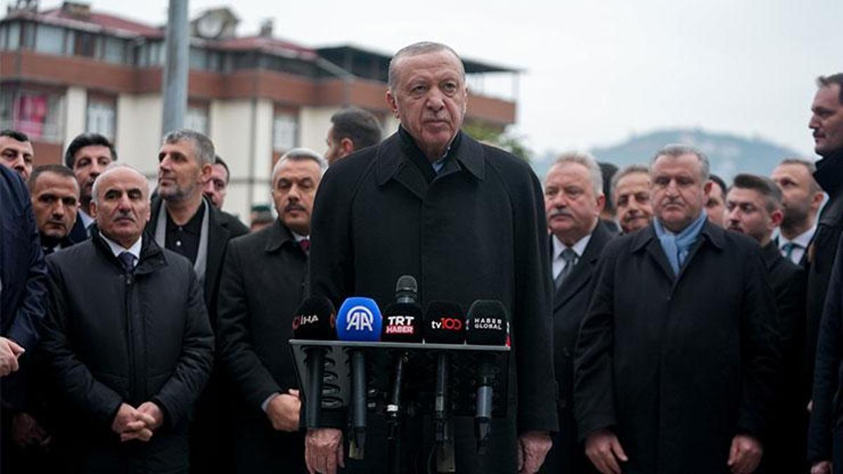SON DAKİKA... Cumhurbaşkanı Erdoğan'dan Rize'de bayram namazı sonrası açıklama: İsrail yaptıklarının bedelini ödeyecek