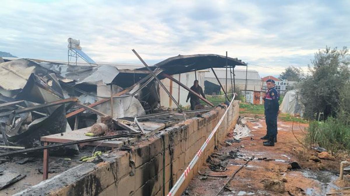 SON DAKİKA... Antalya'da yangın faciası: Anne ve 5 çocuğu hayatını kaybetti