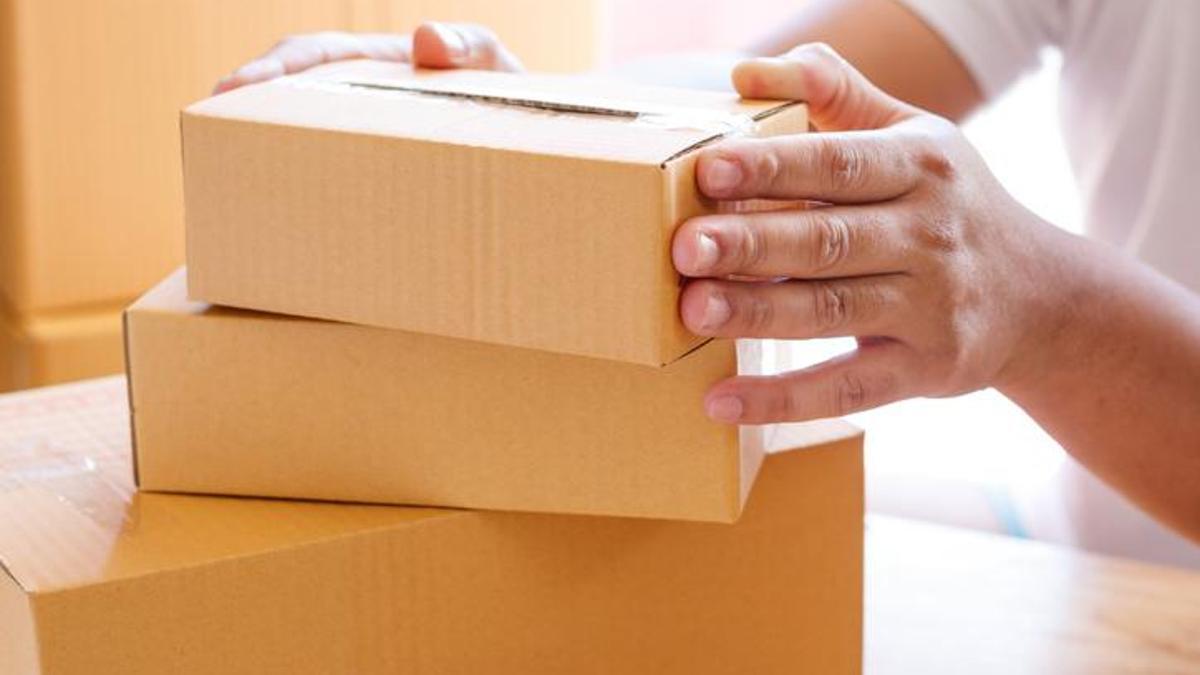 KARGOLAR BUGÜN AÇIK MI? PTT Kargo, Yurtiçi Kargo, Aras Kargo, Sürat Kargo, UPS Kargo, DHL Kargo Bugün Çalışıyor mu?