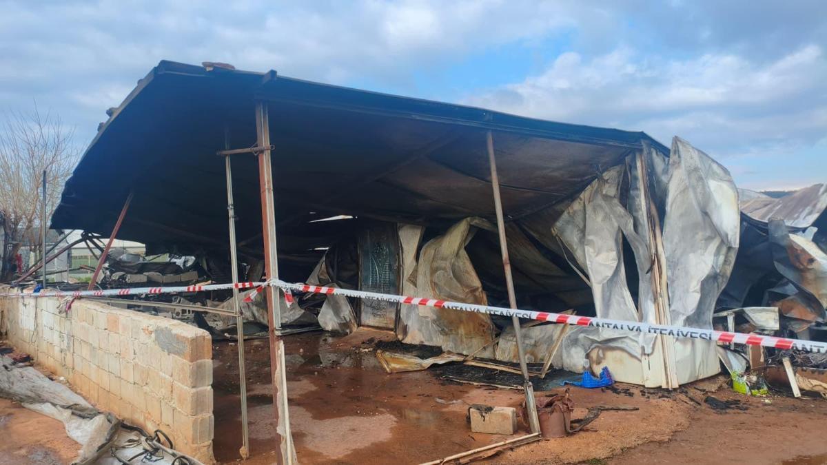 Antalya'da konteynerde yangın; 5'i çocuk 6 ölü