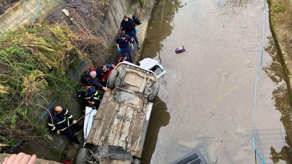Giresun'da feci kaza! Araç dereye düştü: 3 can kaybı, 2 yaralı...