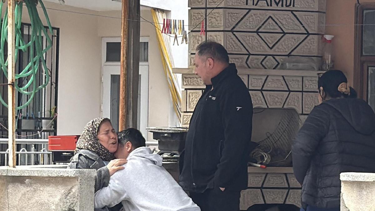 Oğlu evde ölü bulunan annenin feryadı: Anacığım kalk, torunun geliyor