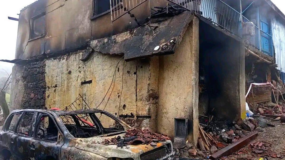 Ankara'da ev yangını; otomobil ve traktör kullanılmaz hale geldi