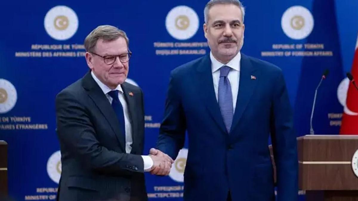 Dışişleri Bakanı Hakan Fidan, Alman mevkidaşı Wadephul ile telefonda görüştü