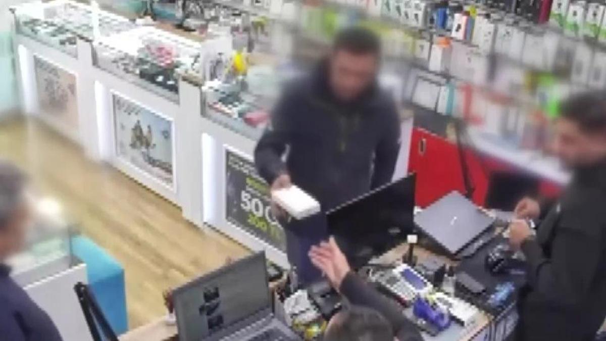 Hırsız kurye kameralarda! Parayı eğlence mekanında harcadı...