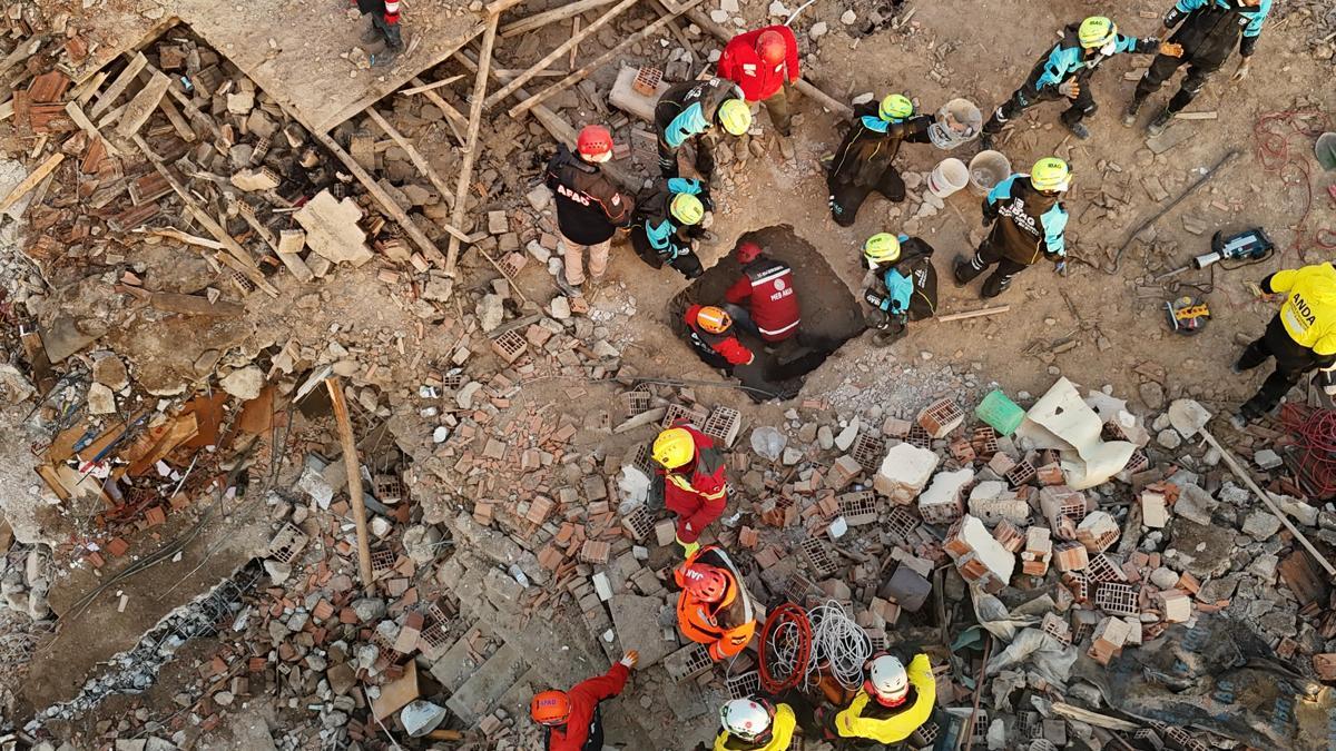 Yıkılan Taşoluk Apartmanı davasında mütalaa; 7 sanığa 15'er yıla kadar hapis talebi