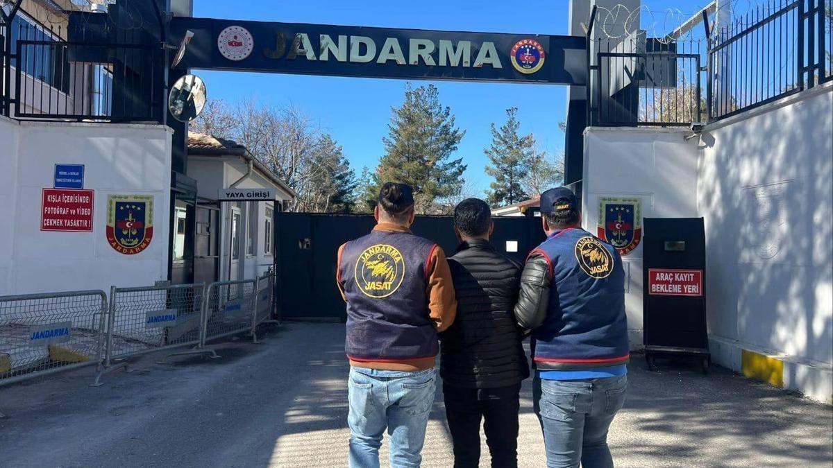 Diyarbakırda aranan 111 kişi yakalandı