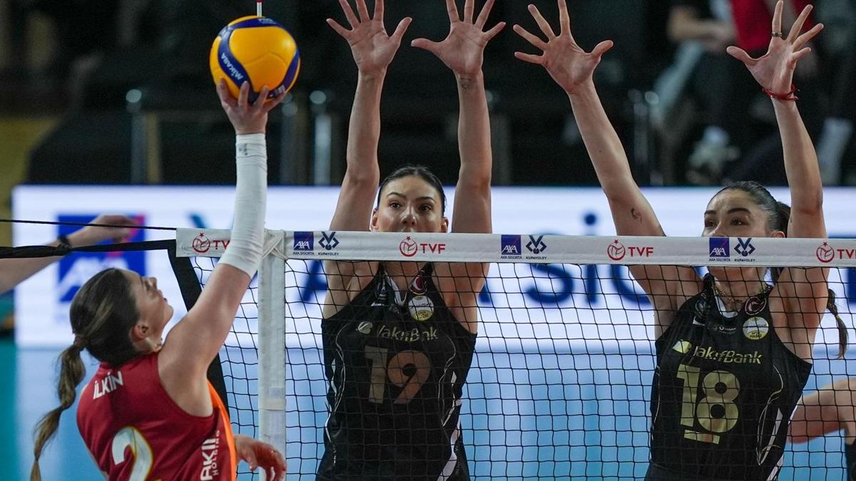 Kadınlar Kupa Voley'de ilk finalist VakıfBank oldu