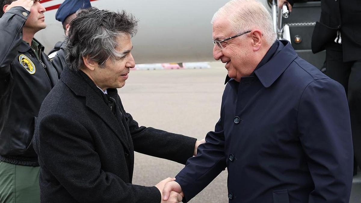 Milli Savunma Bakanı Güler, İngilterede