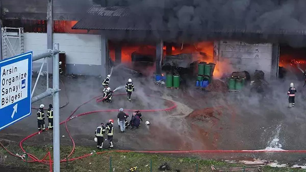 Trabzon'da fındık fabrikasında yangın! Valilikten açıklama