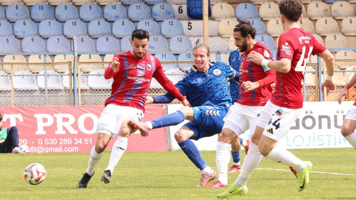 Menemen FK Play-Off'a havlu attı
