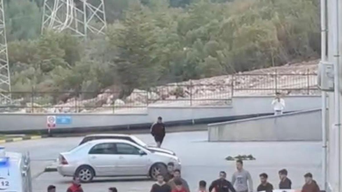 Muğlada yurdun 4üncü kat penceresinden atlayan üniversite öğrencisi öldü