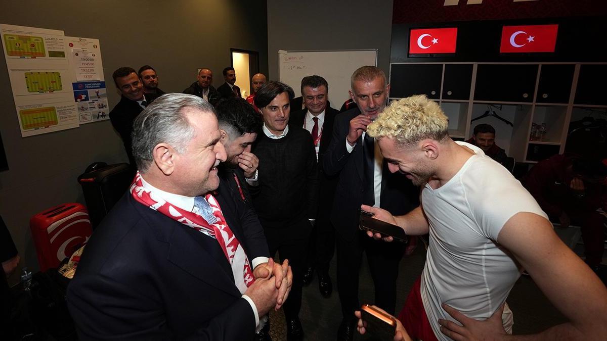 Cumhurbaşkanı Erdoğan'dan, A Milli Futbol Takımı'na telefon