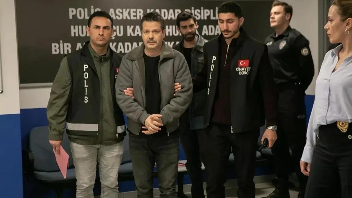 ARKA SOKAKLAR YENİ BÖLÜMÜ NE ZAMAN? Arka Sokaklar yeni bölümü neden yok? 27 Mart Kanal D yayın akışı