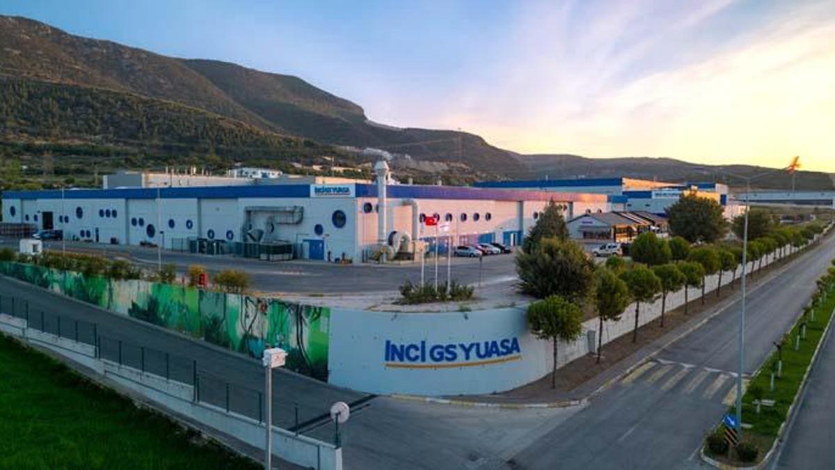 Aküde hisseleri devraldı