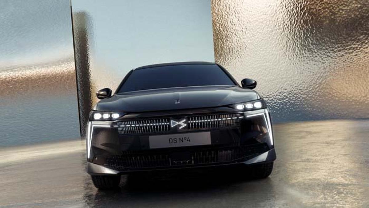 Yeni DS N°4 Nisan'da Türkiye'de