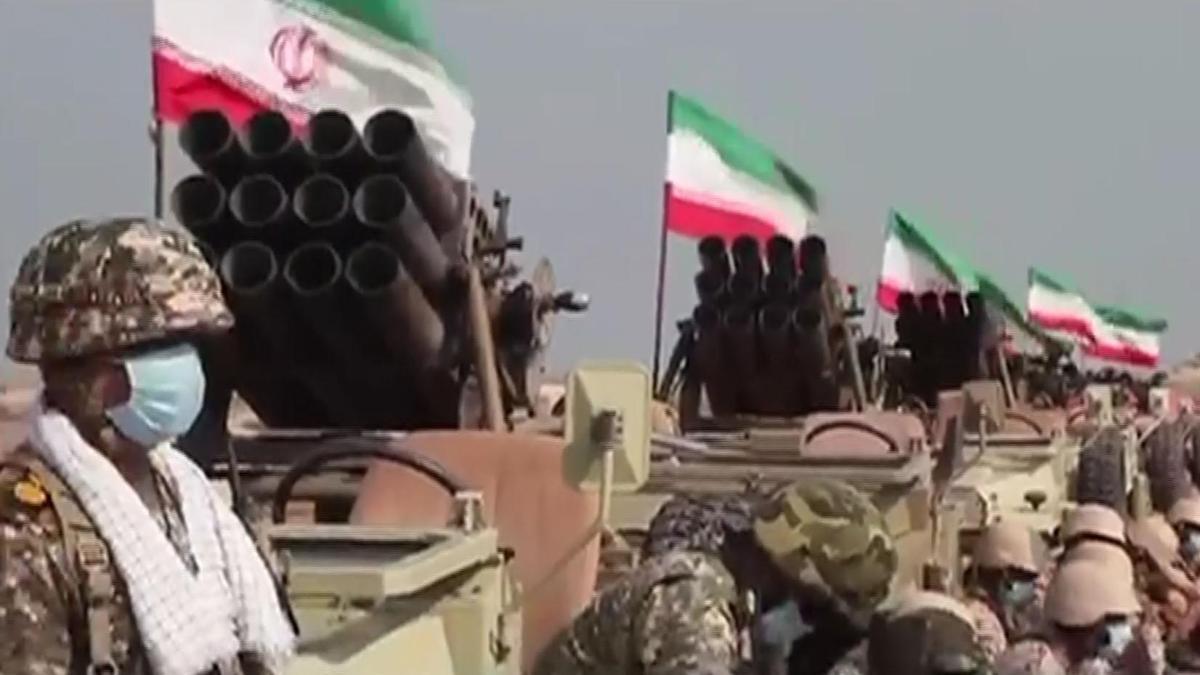 Devrim Muhafızları bu video ile Hark Adası mesajı verdi