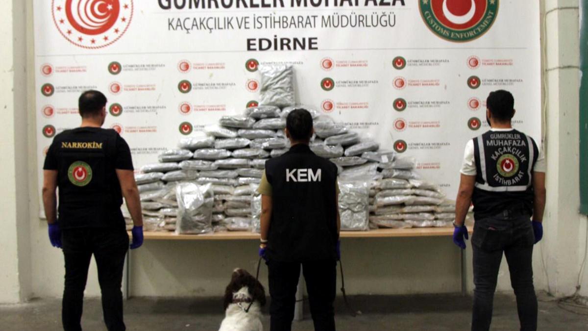 Kapıkule'de 60 kilo esrar ele geçirildi; 5 gözaltı