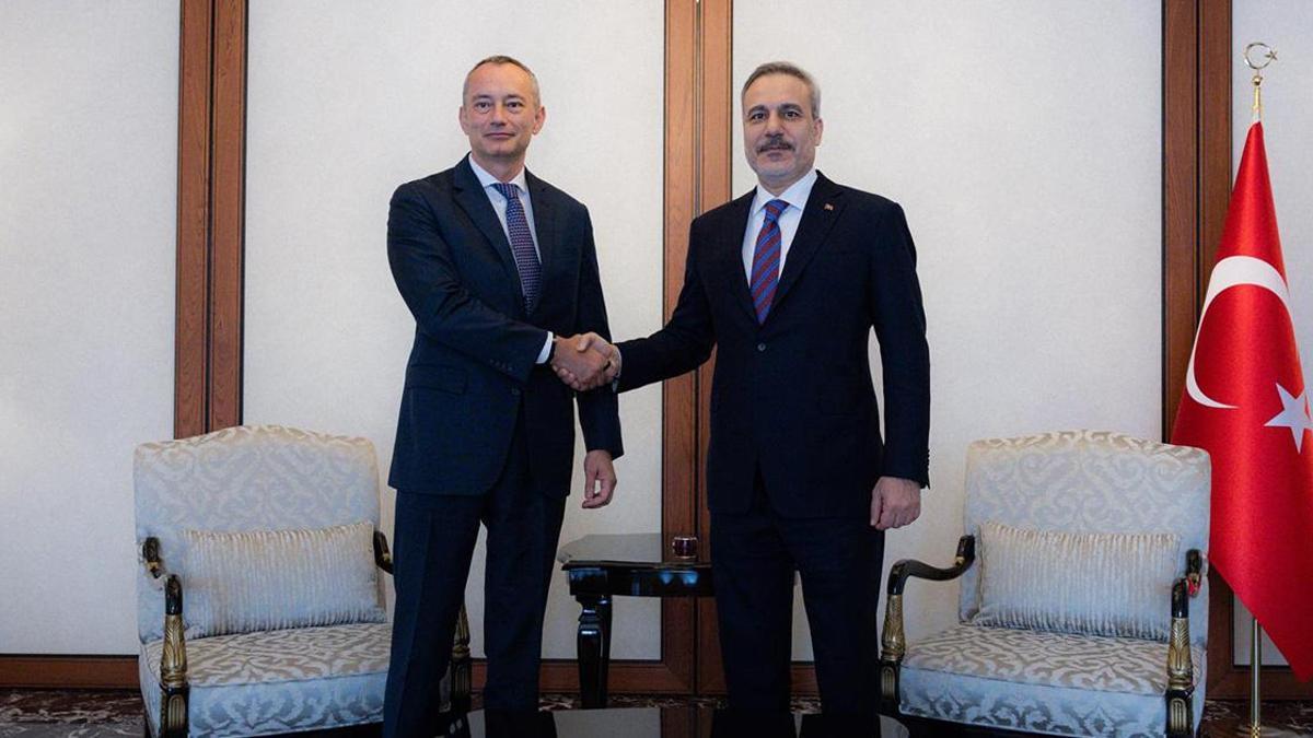 Bakan Fidan Gazze Barış Kurulu Yüksek Temsilcisi Mladenov'u kabul etti