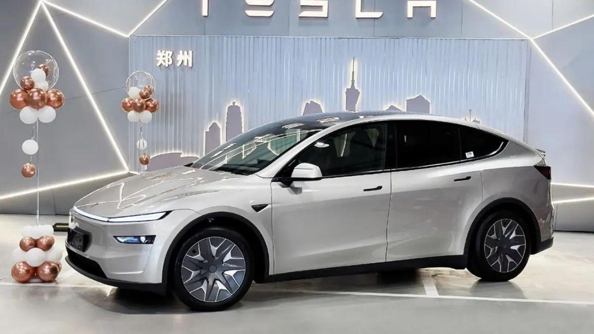 Elon Musk, otomobil dünyasını heyecanlandırdı