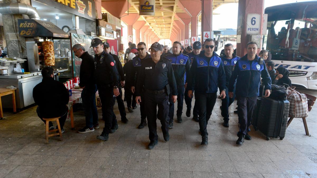 Yıllardır güvenlik ve düzen zafiyeti yaşanan Adana Otogarında tedbirler artırıldı