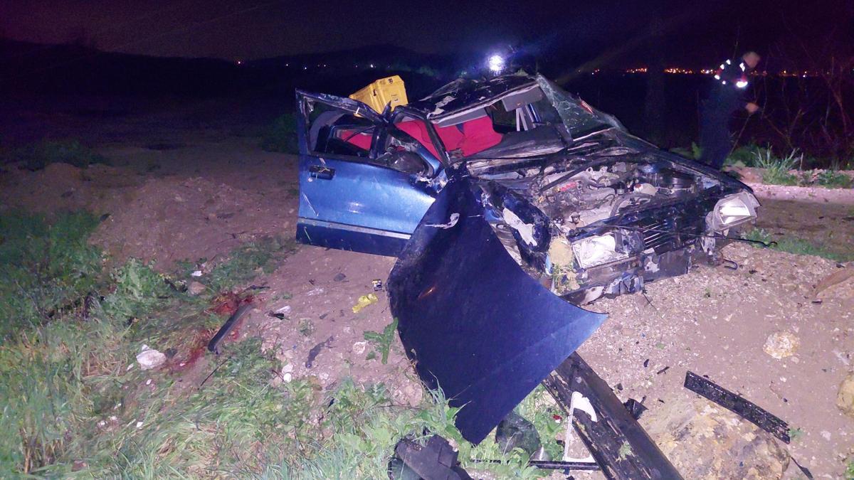 Manisada otomobil şarampole devrildi: 1 ölü, 1 yaralı