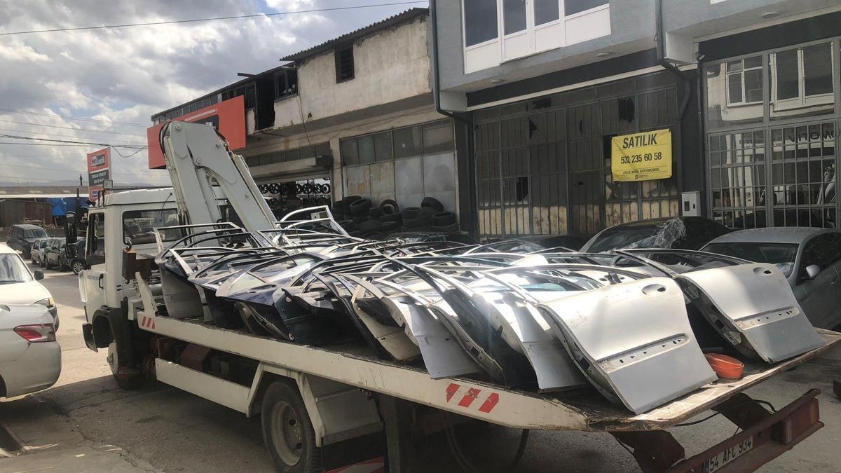 Sakarya'da 'kaçak oto parça' operasyonu