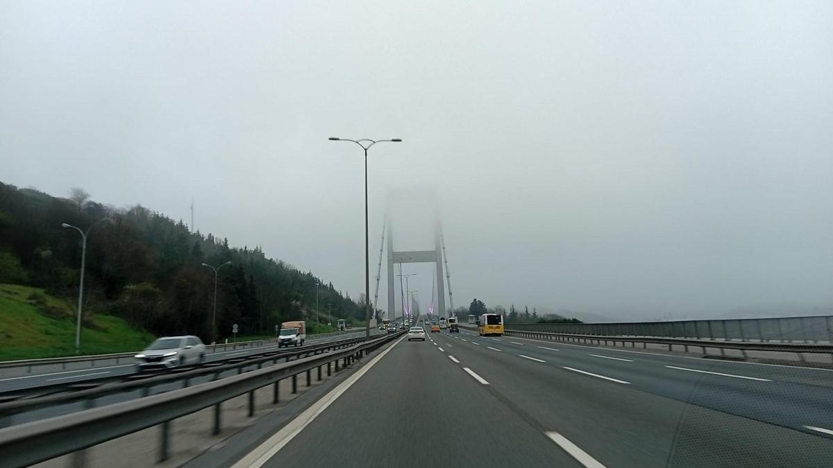 İstanbul'da sis etkili oluyor