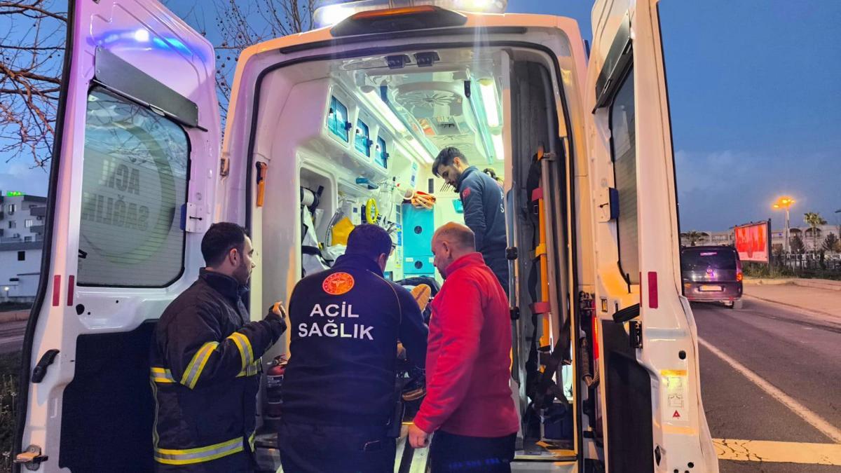 Mardinde TIR ile çarpışan otomobilin sürücüsü yaralandı