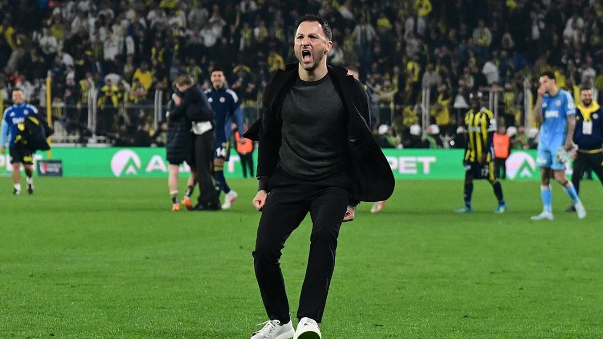 Domenico Tedesco: Sezon çok ateşli diyebiliriz