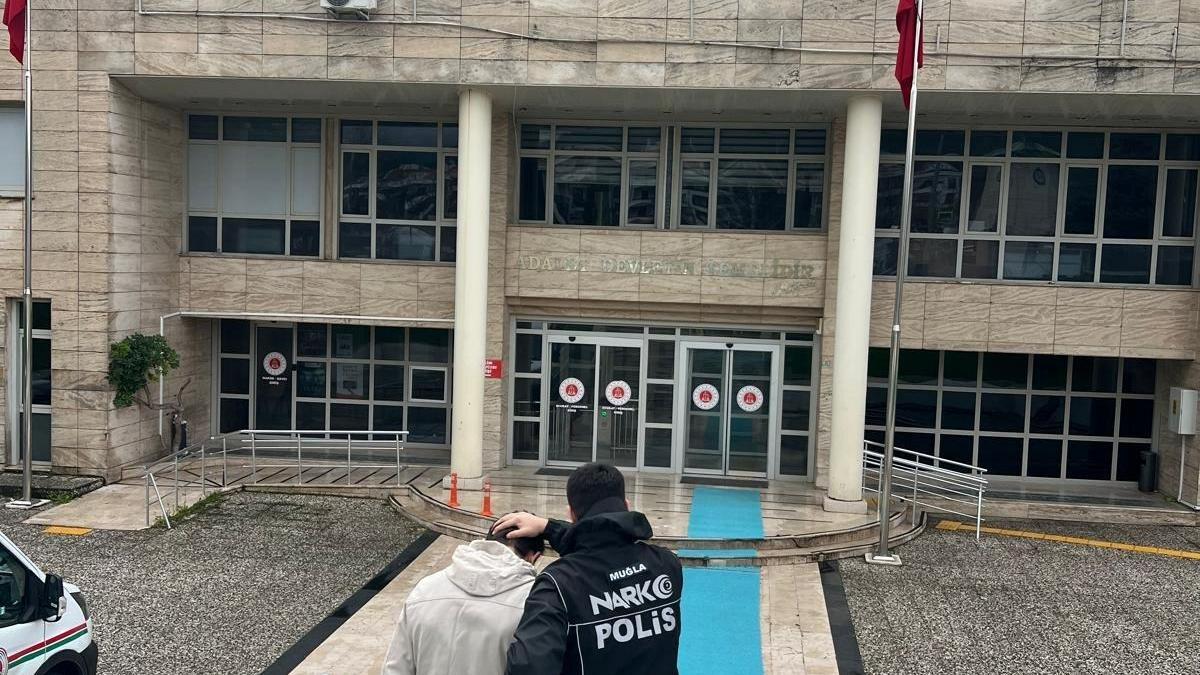Muğla'da firari hükümlü uyuşturucu satmaktan tutuklandı